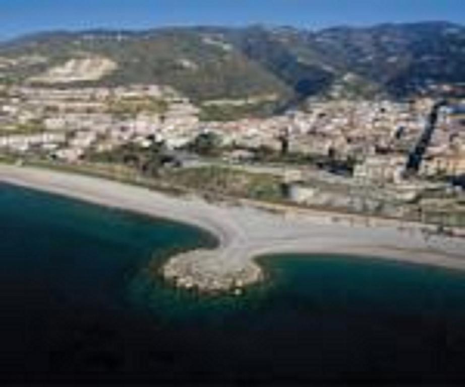 Ferienwohnung Terrazza Sul Mare Gioiosa Marea Exterior foto